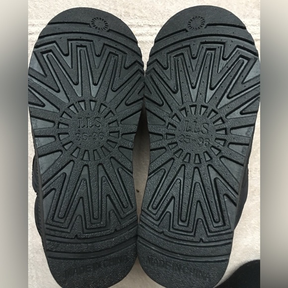 LLS Women’s Ankle Snow Booties, Size 5, Black, Boots, Fuzzy Inside, Warm - NEW - Picture 8 of 9